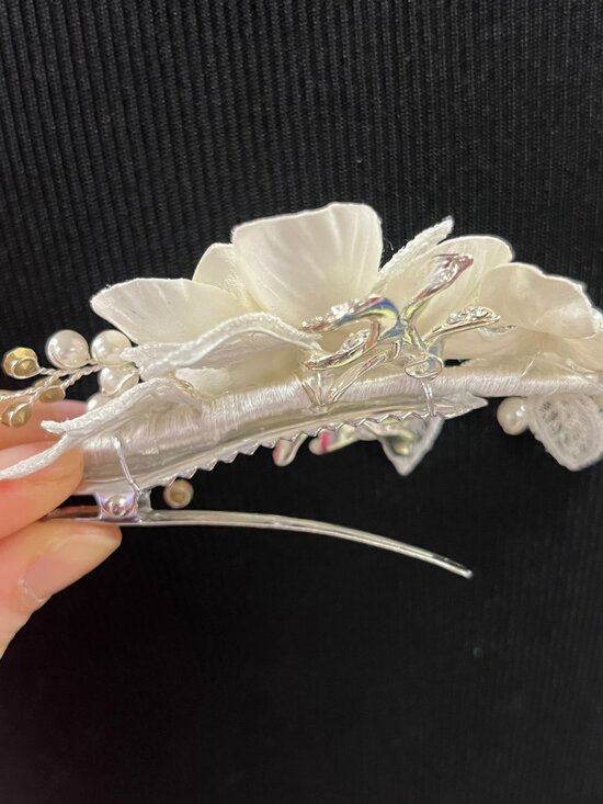 Bridal Hair Clip Le Crystal 4617 Silver/Ivory NWT main image 6
